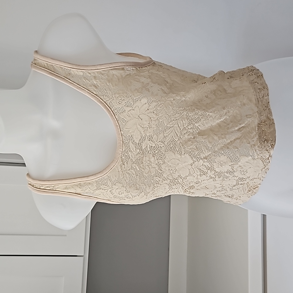 Three Dots Cream Lace Cropped Tank Top Sz.  M